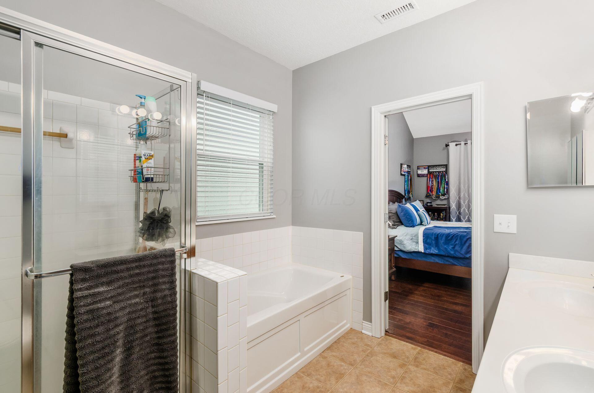 4703 Trumhall Drive, Grove City, Ohio image 19