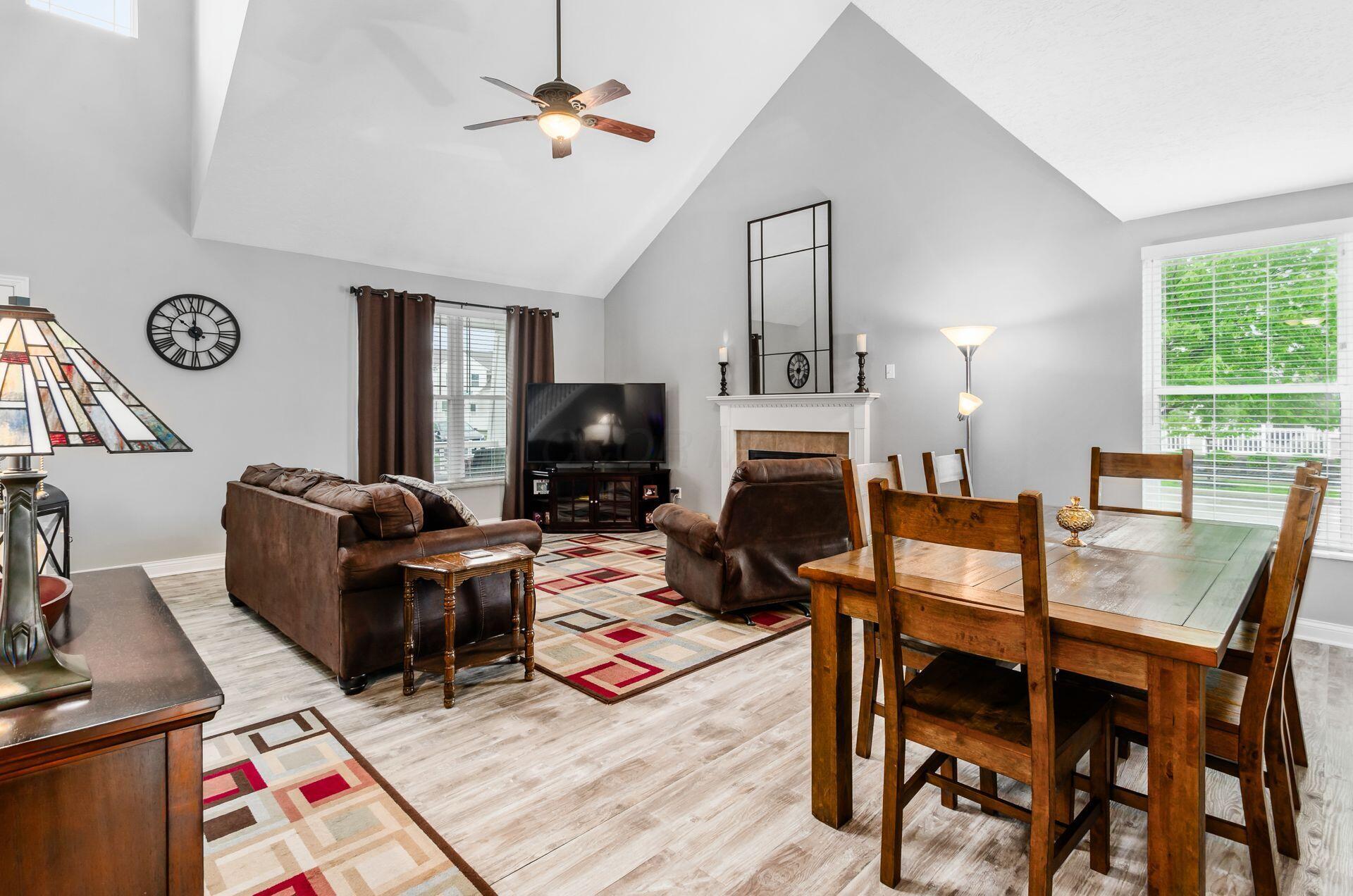 4703 Trumhall Drive, Grove City, Ohio image 8