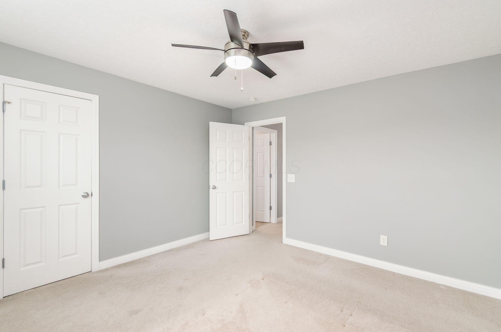 4703 Trumhall Drive, Grove City, Ohio image 23