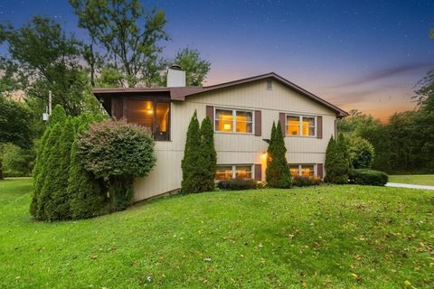 Homes For Sale - 6834 Cedar Brook Glen<br/> New Albany, OH 43054