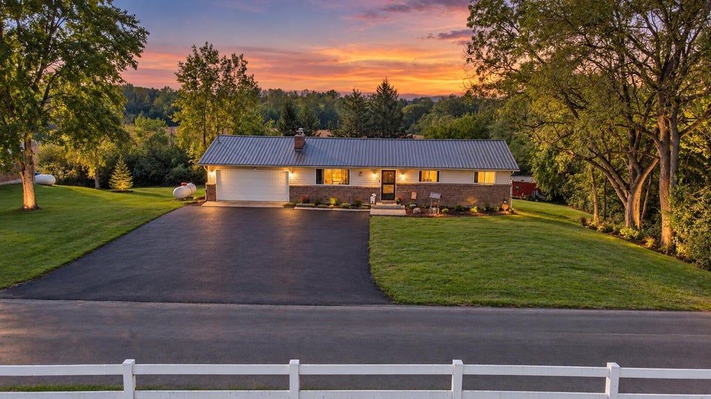 Photo of 4441 S Pitchin Road S, Springfield, OH 45502 (MLS # 226037398)