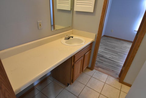 Tiny photo for 3693 Charlemonte Way 4 #4, Canal Winchester, OH 43110 (MLS # 226039364)