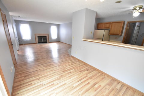 Tiny photo for 3693 Charlemonte Way 4 #4, Canal Winchester, OH 43110 (MLS # 226039364)