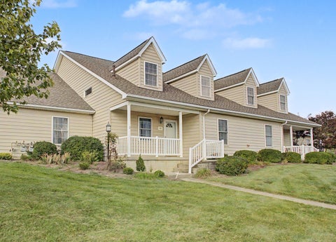 Photo of 72 Fairway Drive, Mount Vernon, OH 43050 (MLS # 226033646)