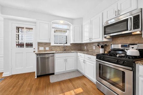 Tiny photo for 3698 Irving Way N, Columbus, OH 43214 (MLS # 226027347)