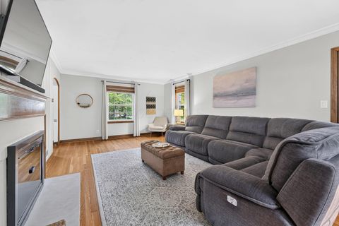 Tiny photo for 3698 Irving Way N, Columbus, OH 43214 (MLS # 226027347)