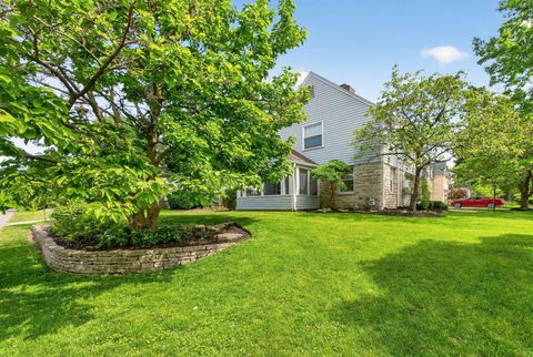 Tiny photo for 3698 Irving Way N, Columbus, OH 43214 (MLS # 226027347)
