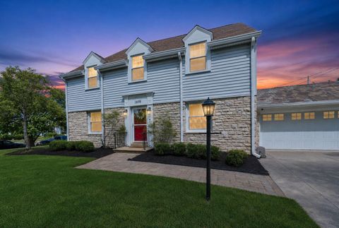 Tiny photo for 3698 Irving Way N, Columbus, OH 43214 (MLS # 226027347)