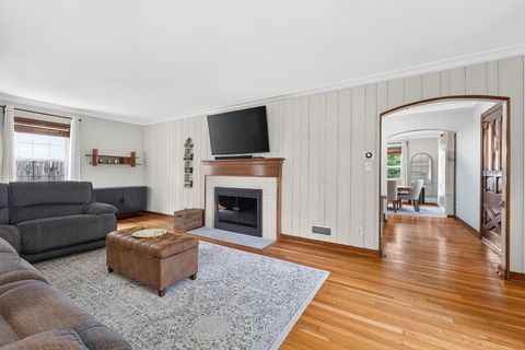 Tiny photo for 3698 Irving Way N, Columbus, OH 43214 (MLS # 226027347)