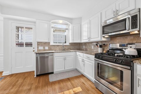 Tiny photo for 3698 Irving Way N, Columbus, OH 43214 (MLS # 226027347)