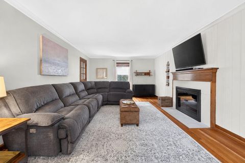 Tiny photo for 3698 Irving Way N, Columbus, OH 43214 (MLS # 226027347)