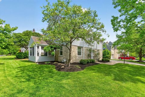 Tiny photo for 3698 Irving Way N, Columbus, OH 43214 (MLS # 226027347)