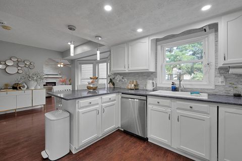 Tiny photo for 10131 Hounsdale Drive, Pickerington, OH 43147 (MLS # 226013365)