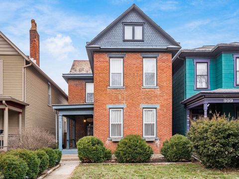 Photo of 995 Harrison Avenue, Columbus, OH 43201 (MLS # 226005393)