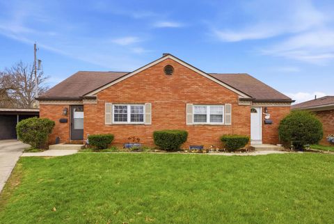 Photo of 3092-3094 Cressing Court, Columbus, OH 43227 (MLS # 226008757)