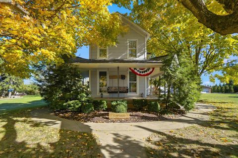 Homes For Sale - 2656 Addison New Carlisle Road<br/> New Carlisle, OH 45344