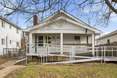 Photo of 2874 Grasmere Avenue, Columbus, OH 43224 (MLS # 226001278)