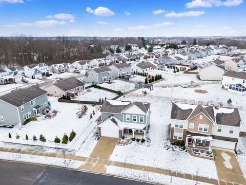 Tiny photo for 488 Rochdale Run, Delaware, OH 43015 (MLS # 226008146)