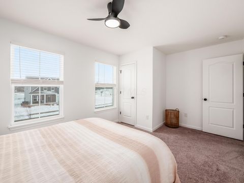 Tiny photo for 488 Rochdale Run, Delaware, OH 43015 (MLS # 226008146)