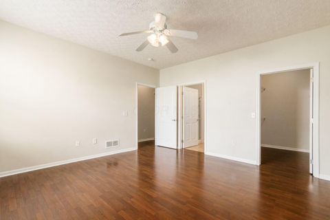 Tiny photo for 4111 Aumbrey Court 35 #35, New Albany, OH 43054 (MLS # 226017930)