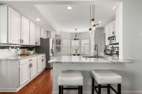 Photo of 1084 Ashcraft Avenue, Blacklick, OH 43004 (MLS # 226004926)