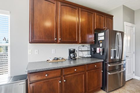 Tiny photo for 1222 Carnoustie Circle, Grove City, OH 43123 (MLS # 226000456)