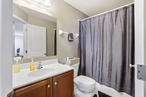 Tiny photo for 1222 Carnoustie Circle, Grove City, OH 43123 (MLS # 226000456)