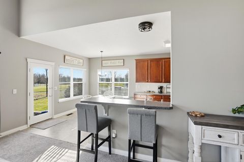 Tiny photo for 1222 Carnoustie Circle, Grove City, OH 43123 (MLS # 226000456)