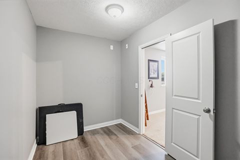 Tiny photo for 1222 Carnoustie Circle, Grove City, OH 43123 (MLS # 226000456)