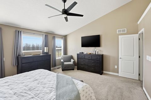 Tiny photo for 1222 Carnoustie Circle, Grove City, OH 43123 (MLS # 226000456)