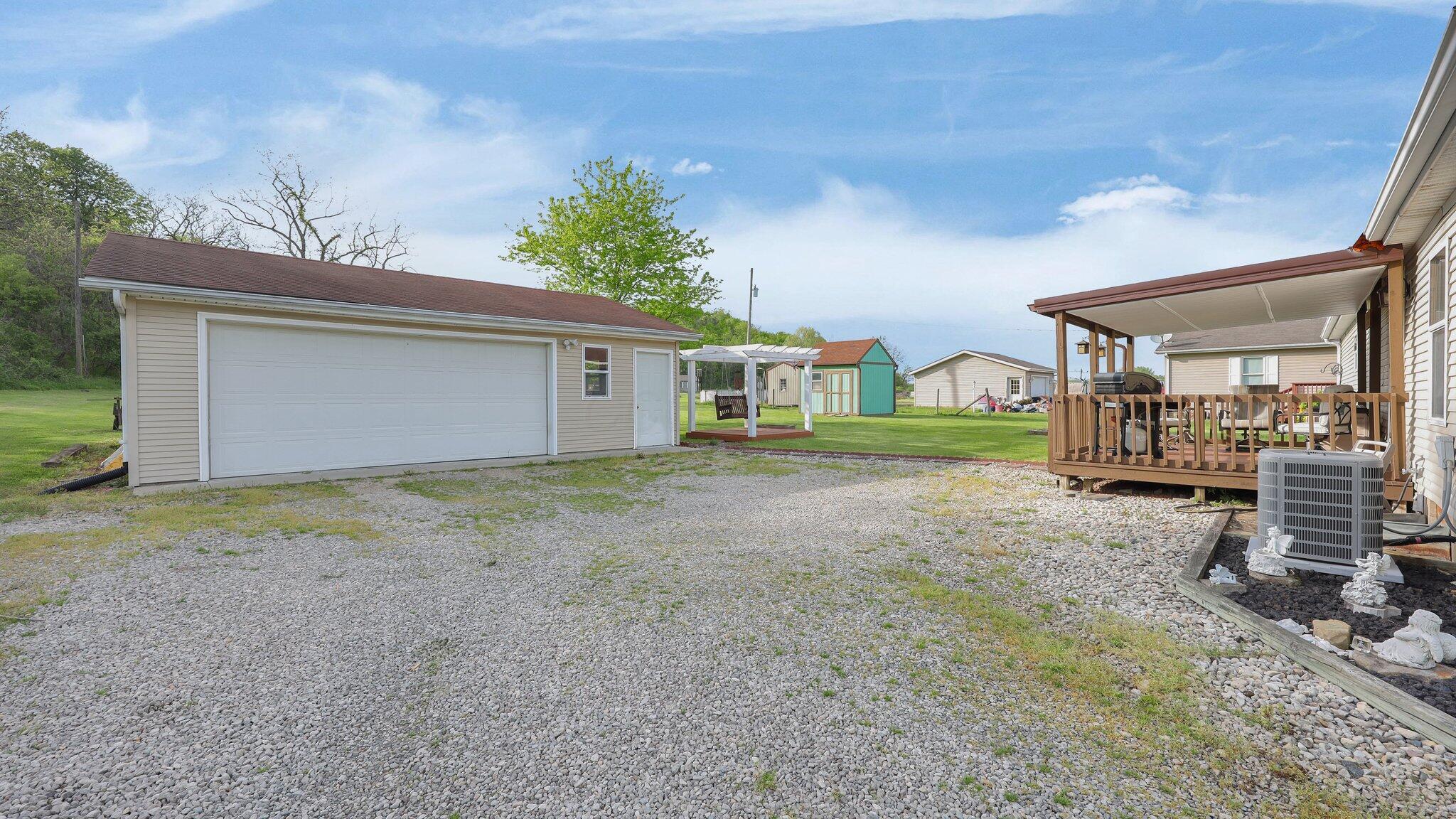 2115 Lunbeck Road, Chillicothe, Ohio image 5