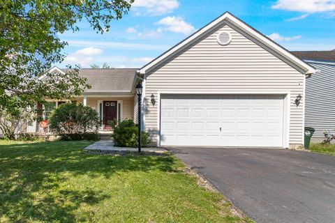 Photo of 1171 Willow Oak Drive, Blacklick, OH 43004 (MLS # 226013971)
