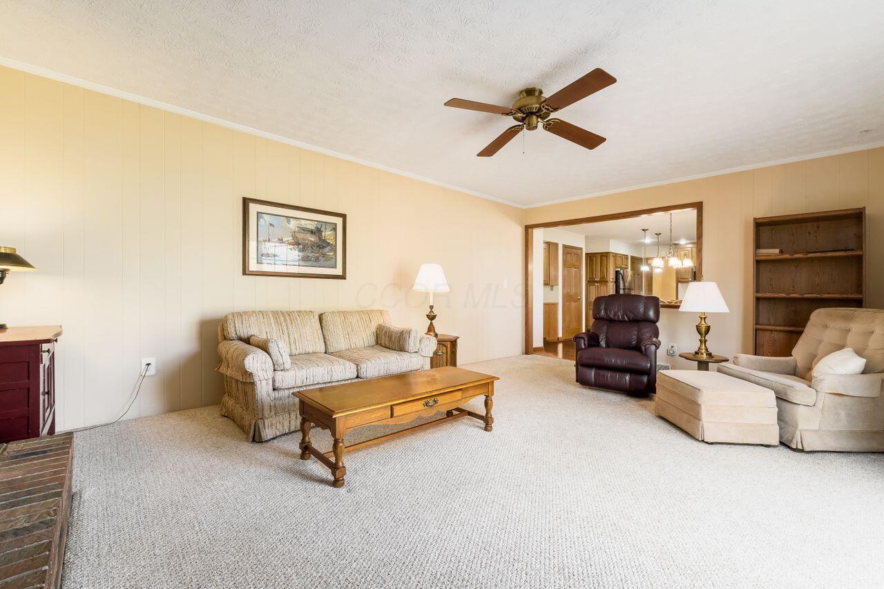 10180 S Crosset Hill Drive, Pickerington, Ohio image 17