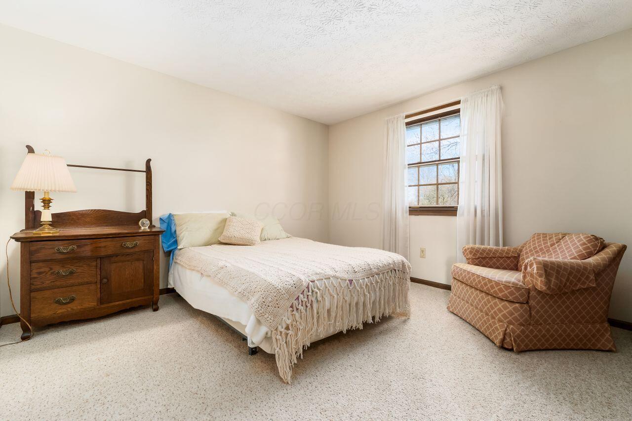 10180 S Crosset Hill Drive, Pickerington, Ohio image 25
