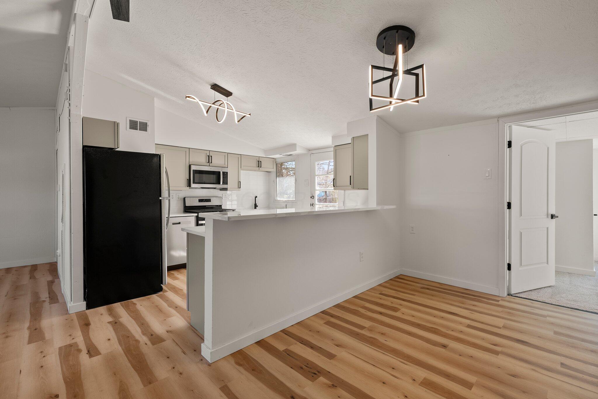 387 Kinsel Avenue, Groveport, Ohio image 11