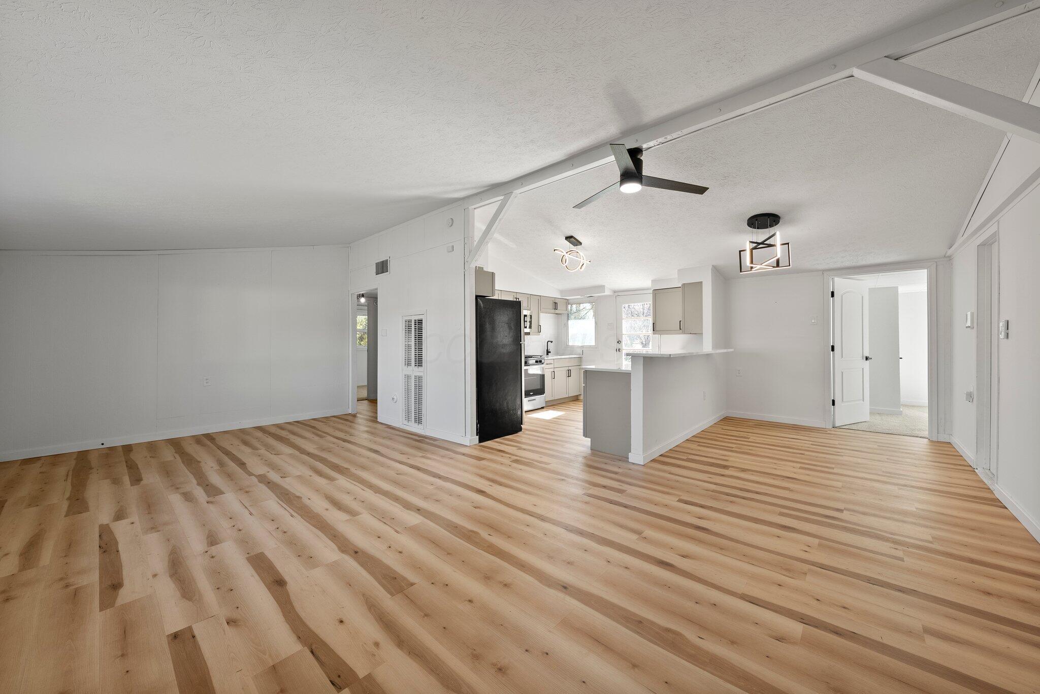 387 Kinsel Avenue, Groveport, Ohio image 3