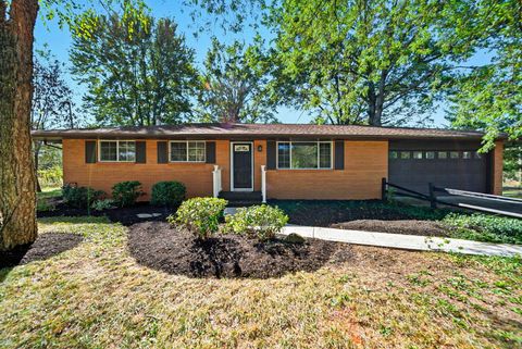 Photo of 6355 Taylor Road, Blacklick, OH 43004 (MLS # 225037635)