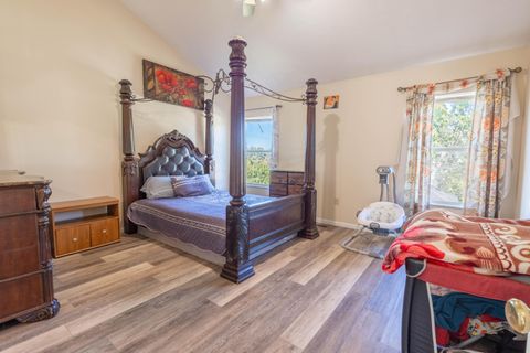 Photo of 705 Woodington Drive, Pataskala, OH 43062 (MLS # 225039061)