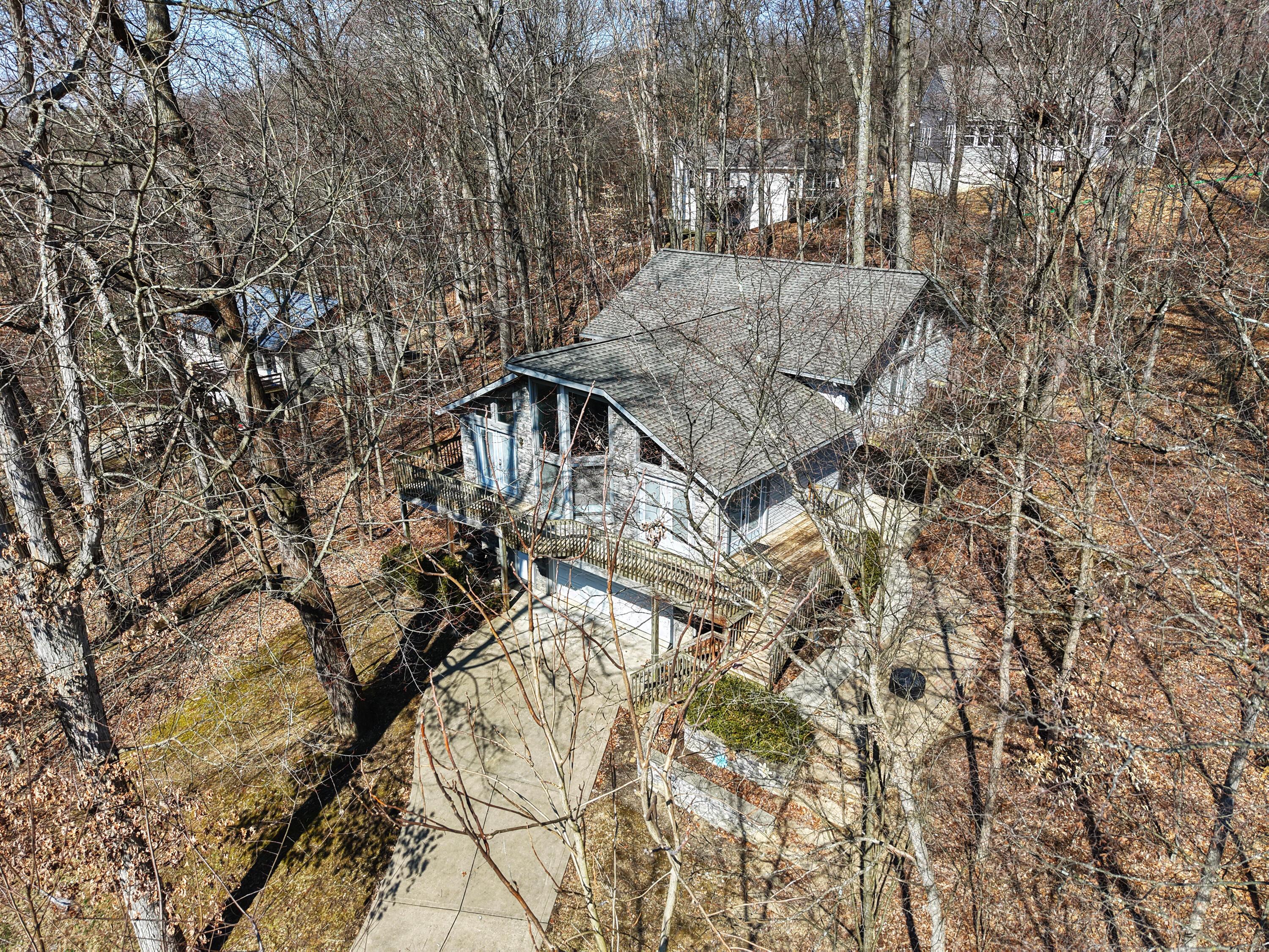 418 Valleyridge Drive, Howard, Ohio image 4