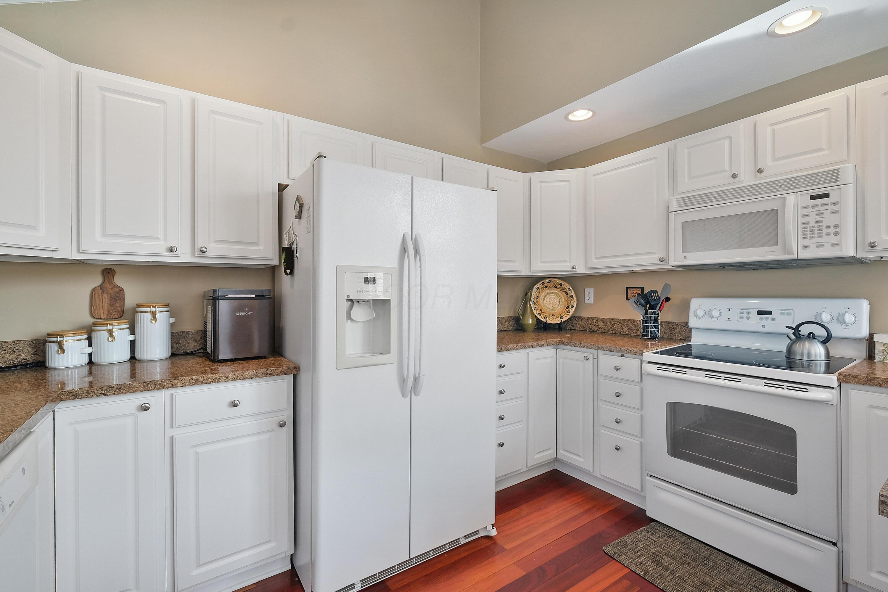 418 Valleyridge Drive, Howard, Ohio image 18