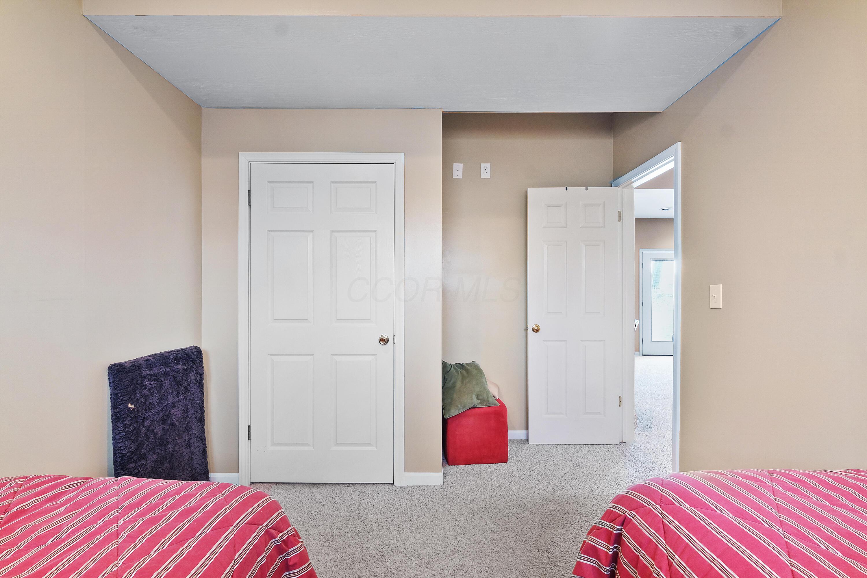 418 Valleyridge Drive, Howard, Ohio image 29