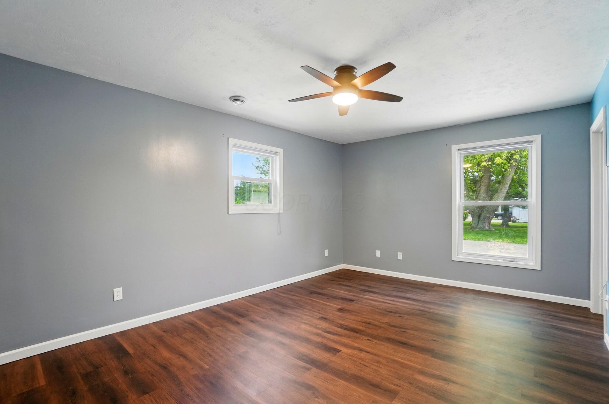 820 N Walnut Street, Baltimore, Ohio image 25