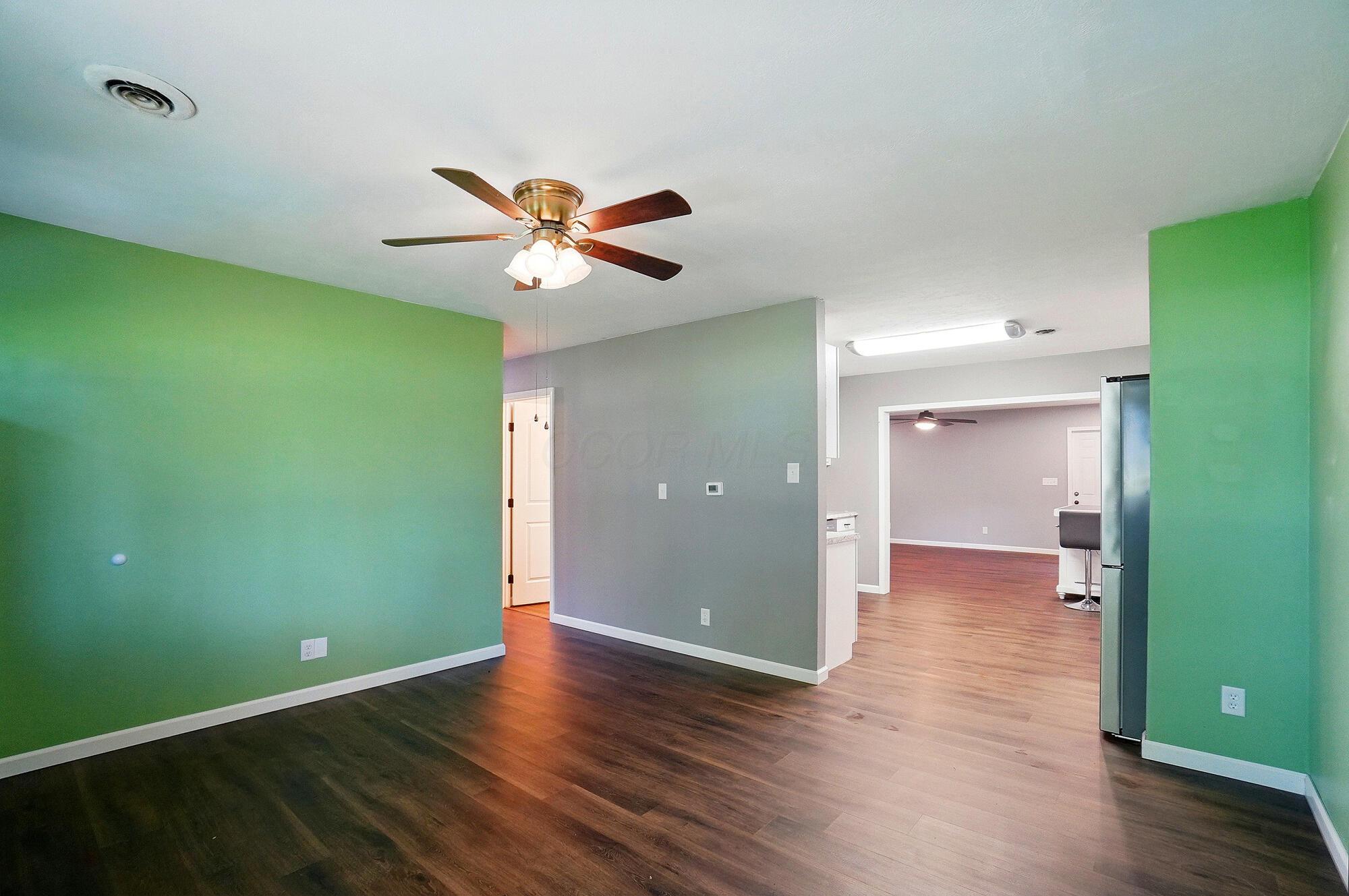 820 N Walnut Street, Baltimore, Ohio image 11