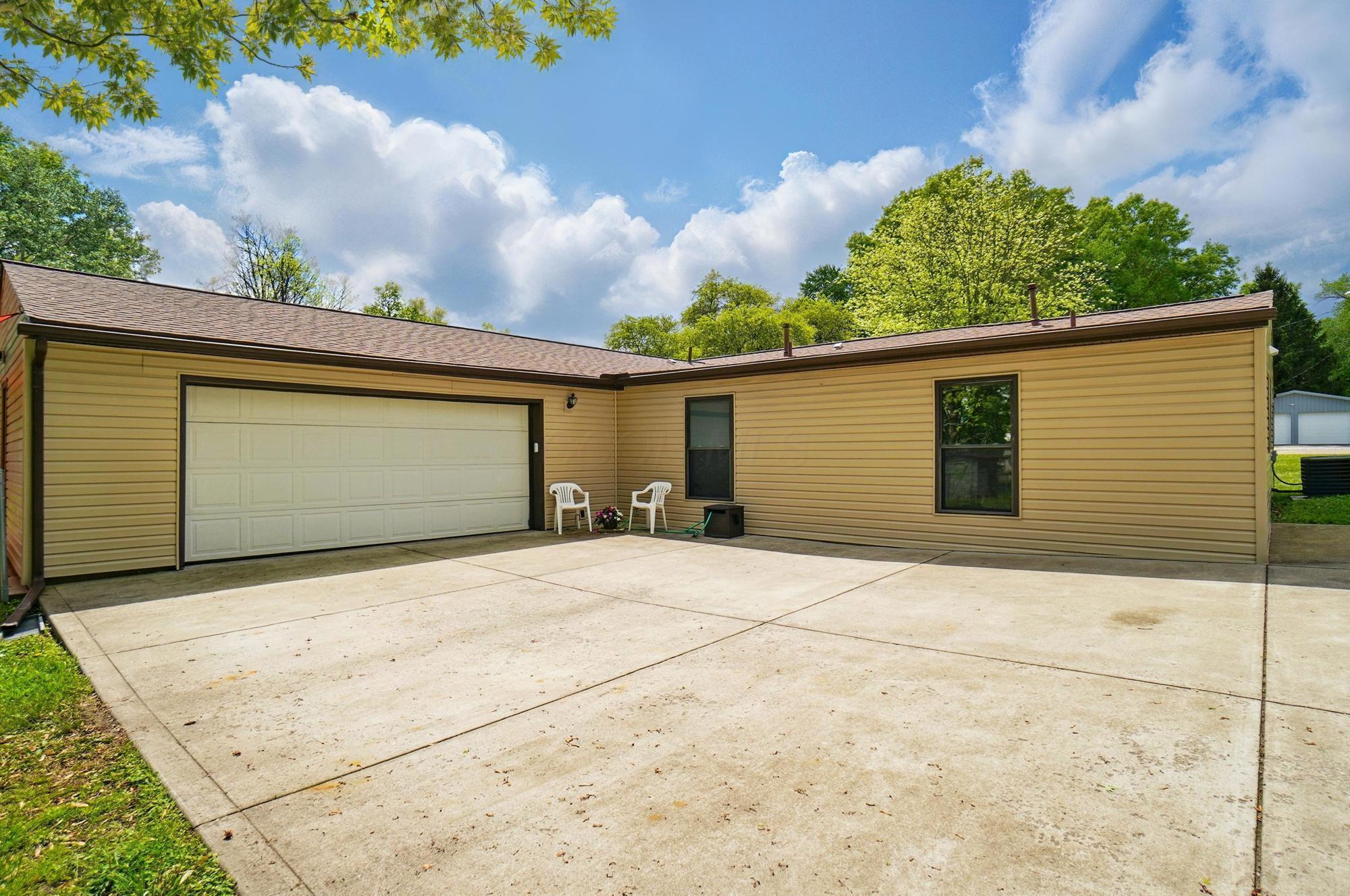 820 N Walnut Street, Baltimore, Ohio image 3