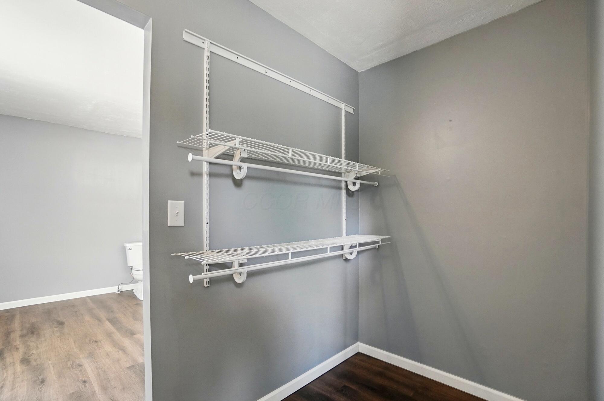 820 N Walnut Street, Baltimore, Ohio image 28
