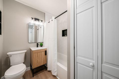 Tiny photo for 1559 Grattan Road, Columbus, OH 43227 (MLS # 225044746)