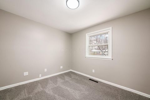 Tiny photo for 1559 Grattan Road, Columbus, OH 43227 (MLS # 225044746)