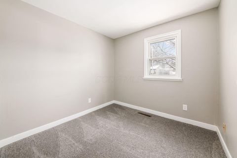 Tiny photo for 1559 Grattan Road, Columbus, OH 43227 (MLS # 225044746)