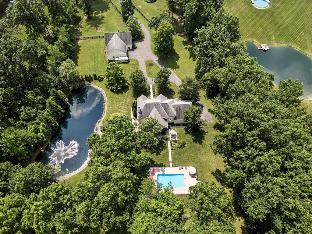 Photo of 8174 Windy Hollow Road, Johnstown, OH 43031 (MLS # 226002174)