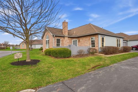 Photo of 3782 Falls Circle Drive 25 #25, Hilliard, OH 43026 (MLS # 226008346)